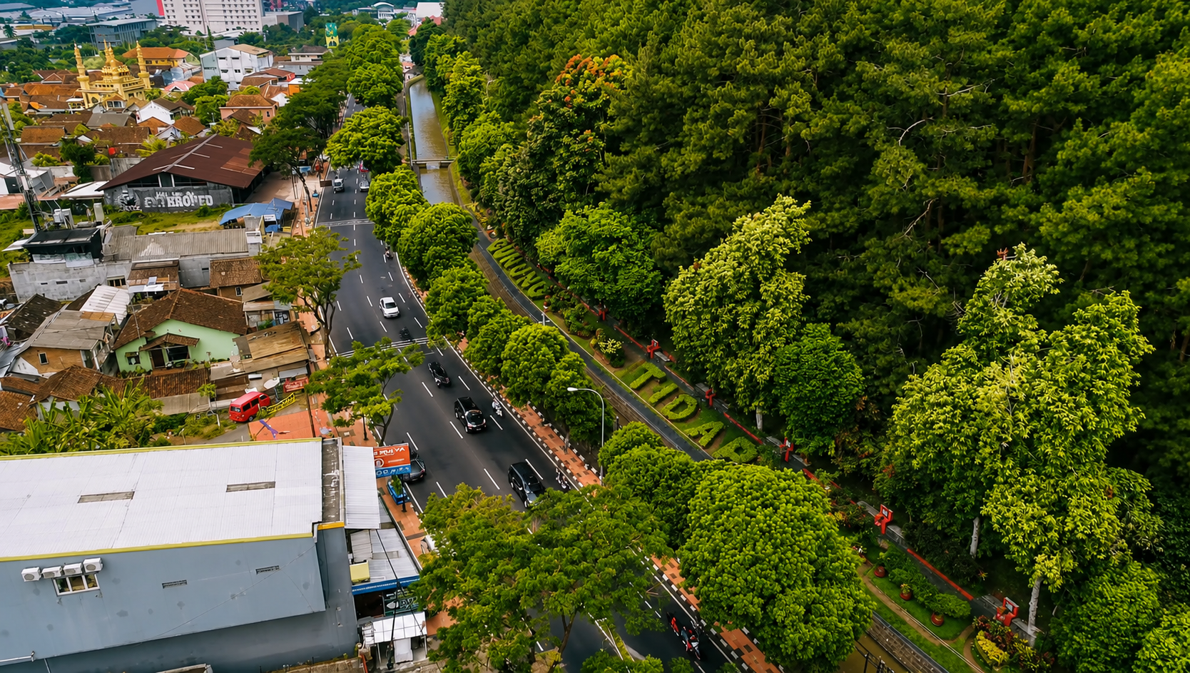 Kebun Raya Gunung Tidar