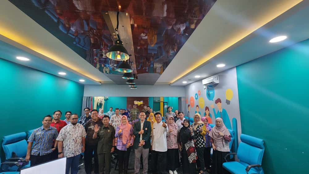 DPMPTSP KOTA MAGELANG MEYELENGGARAKAN FORUM KONSULTASI PUBLIK (FKP) PERWAL KOTA MAGELANG TENTANG SP DAN SOP PERIZINAN BERUSAHA DAN NON PERIZINAN TAHUN 2025